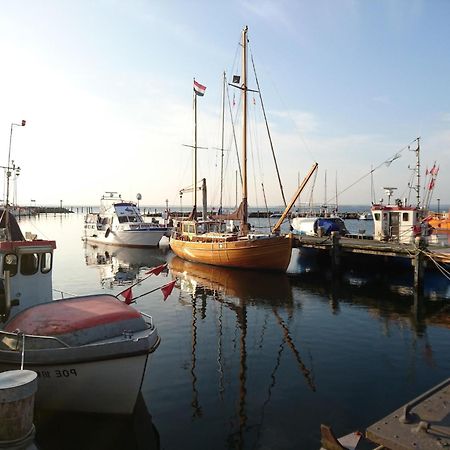 Boutique Bungalow In Insel Poel With Terrace Екстер'єр фото